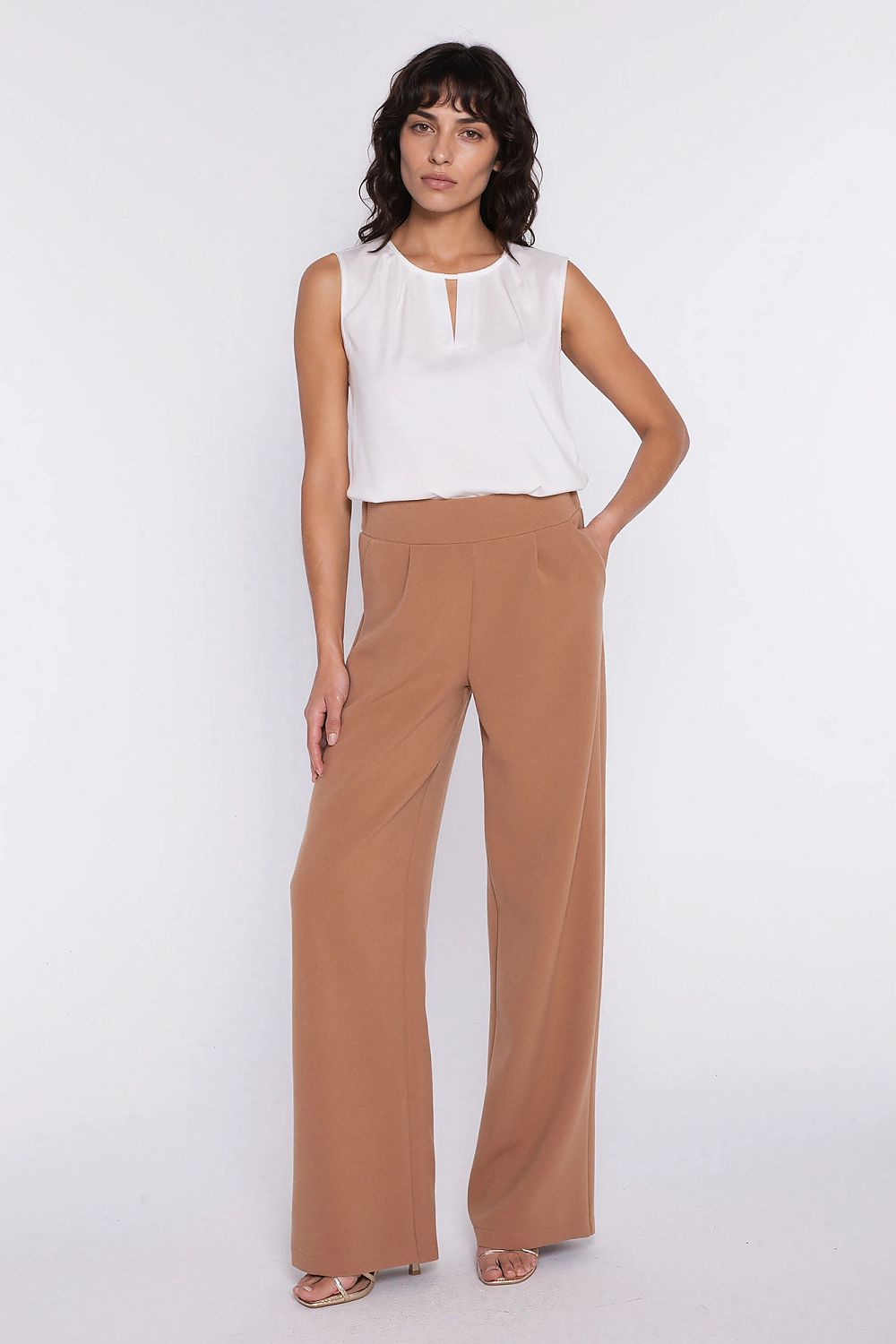  Pantaloni de damă model 225824 Nife 