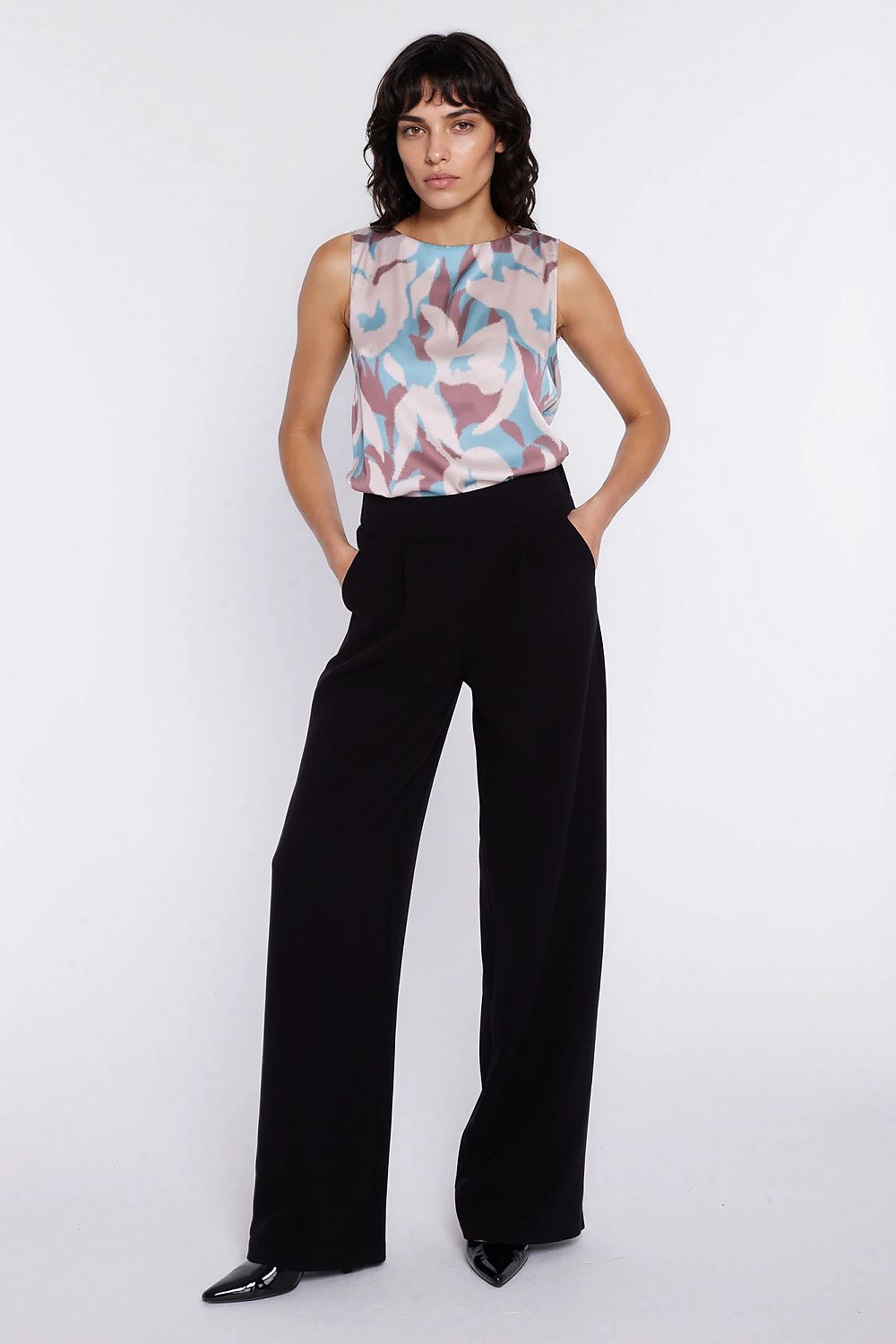  Pantaloni de damă model 225825 Nife 
