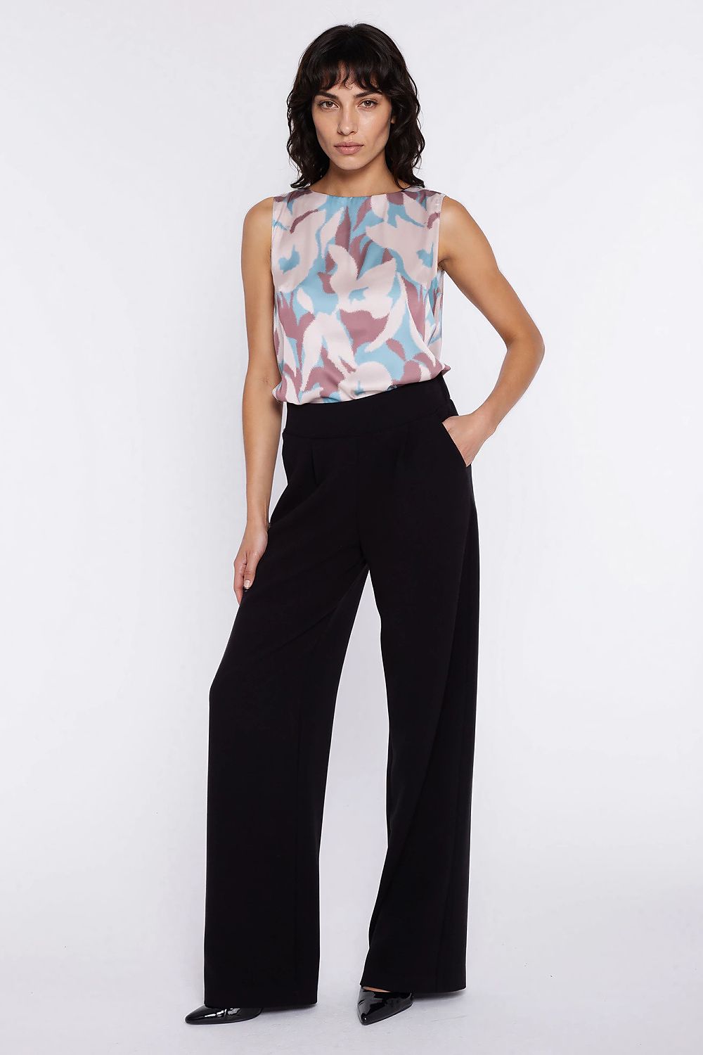  Pantaloni de damă model 225825 Nife 