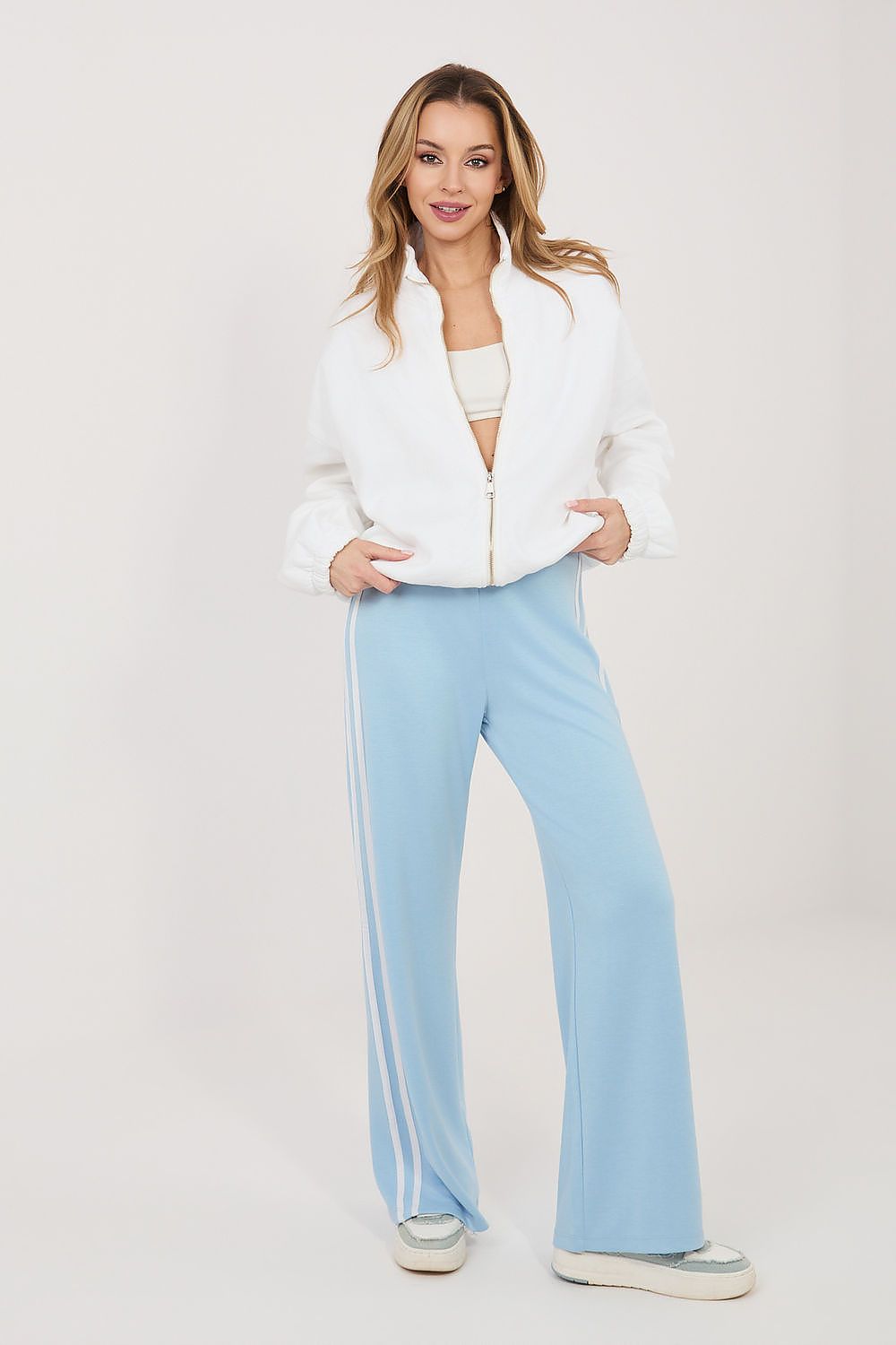 Pantaloni de trening model 226157 Relevance 