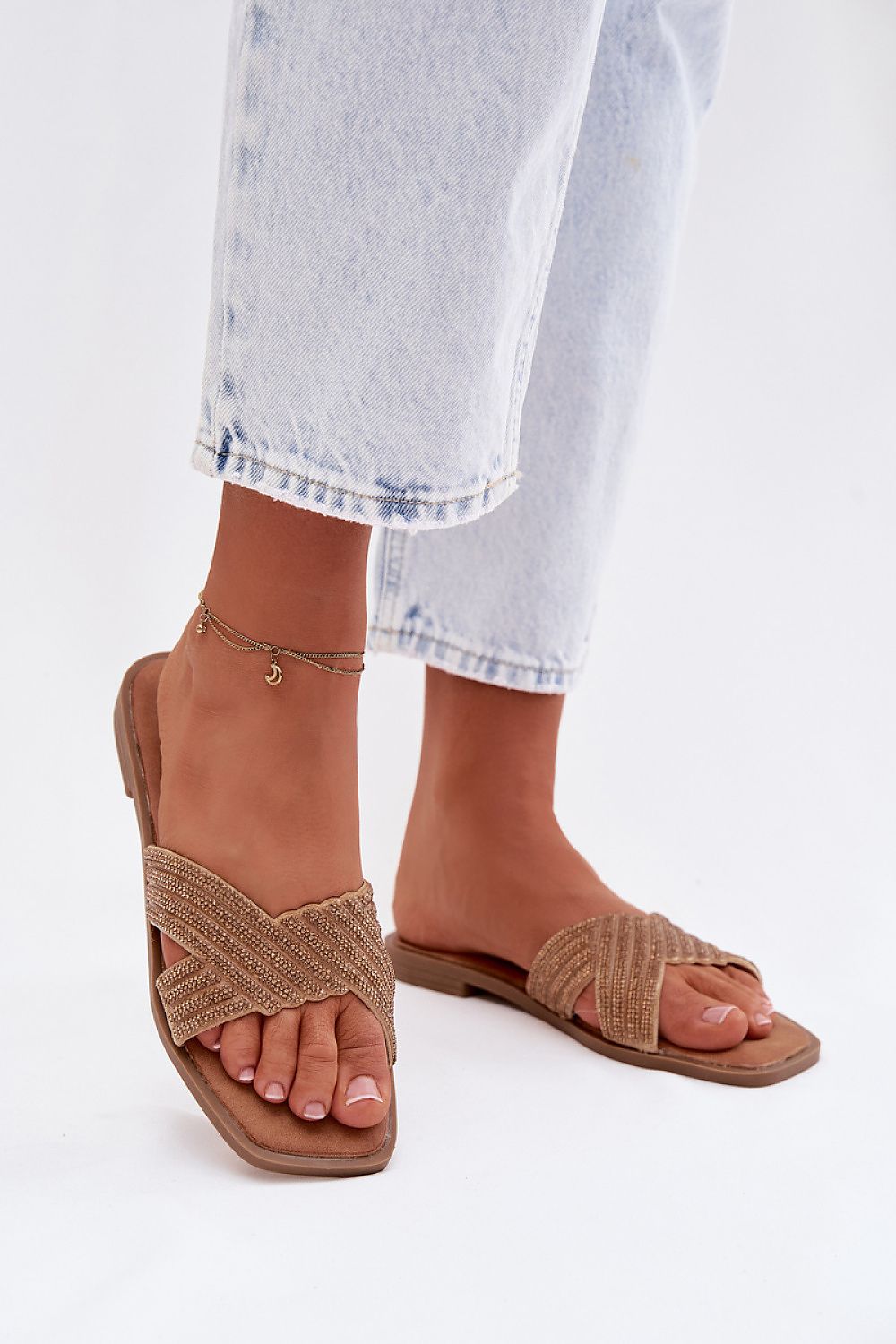  Şlapi model 226366 Step in style 
