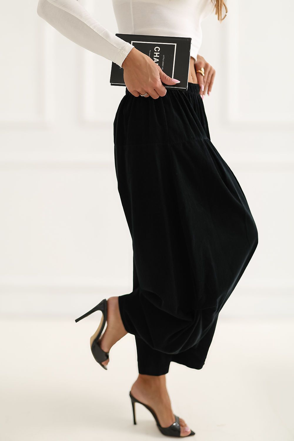  Pantaloni din catifea model 226453 Italy Moda 