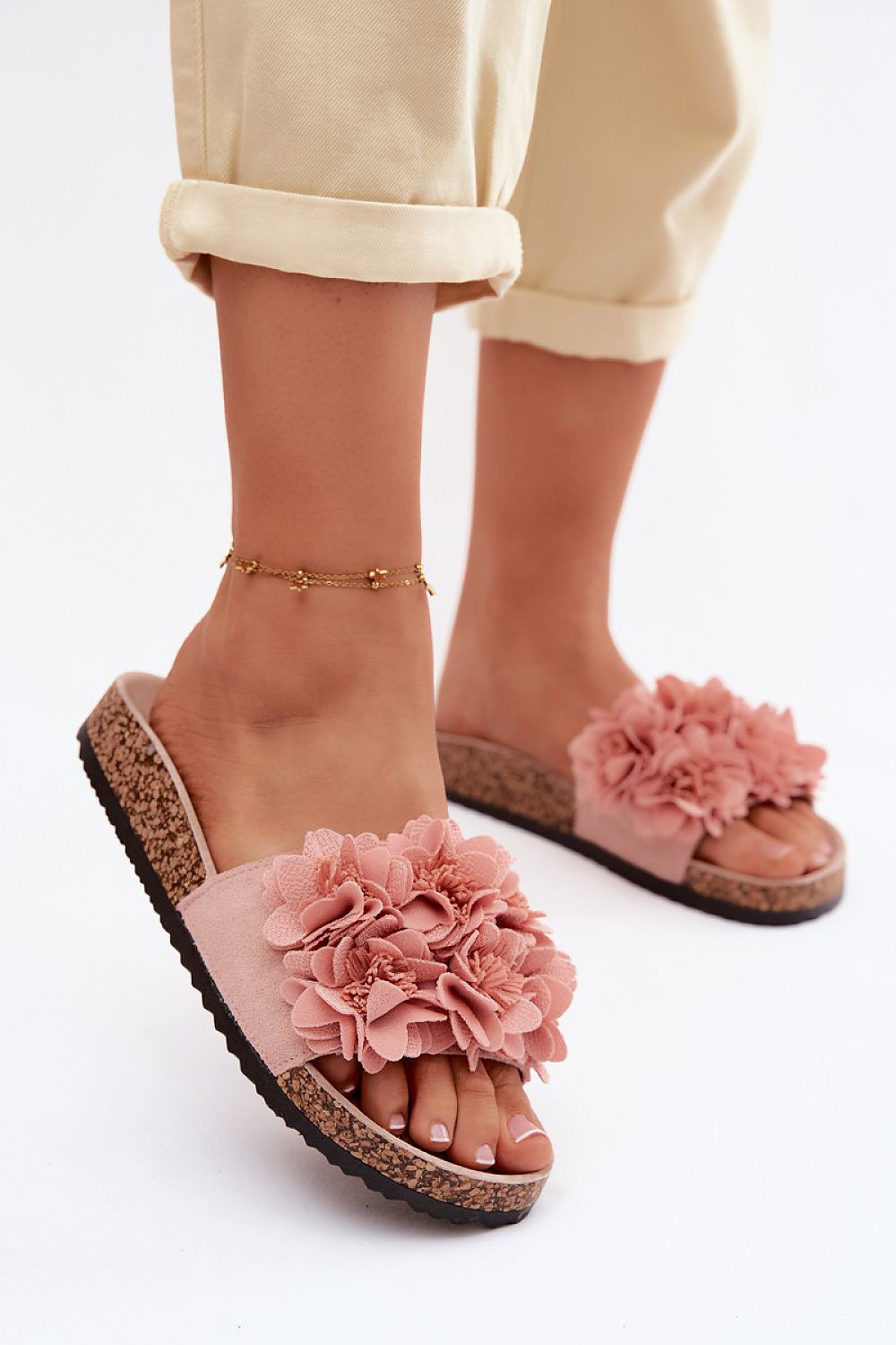  Şlapi model 227426 Step in style 
