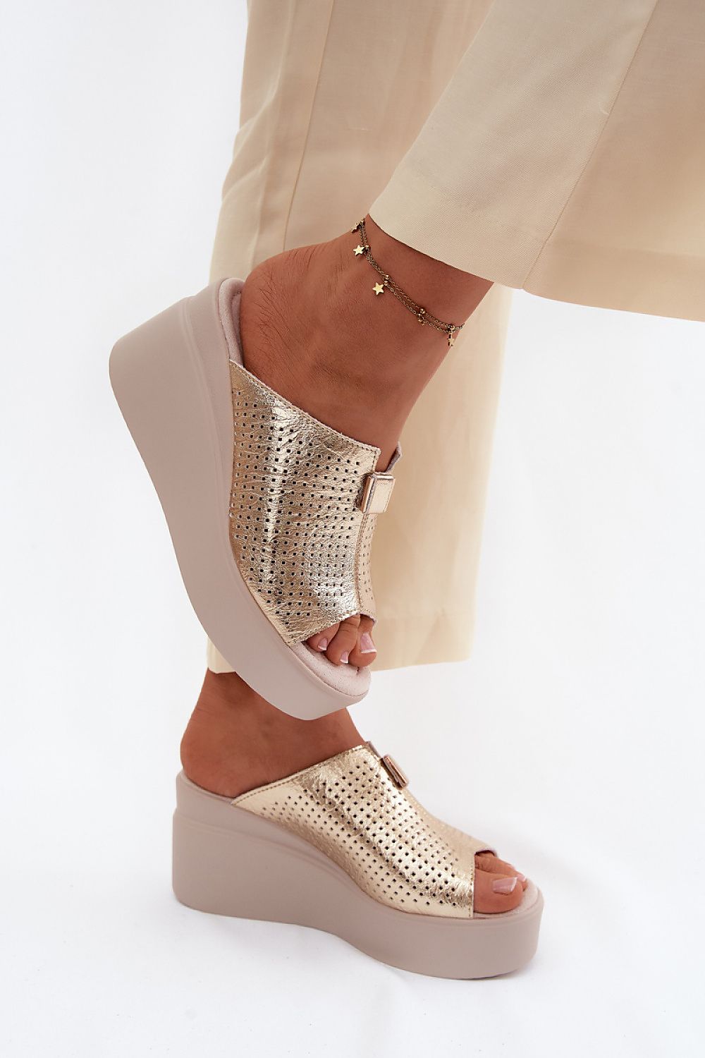  Sandale cu talpă tip pană model 227431 Step in style 