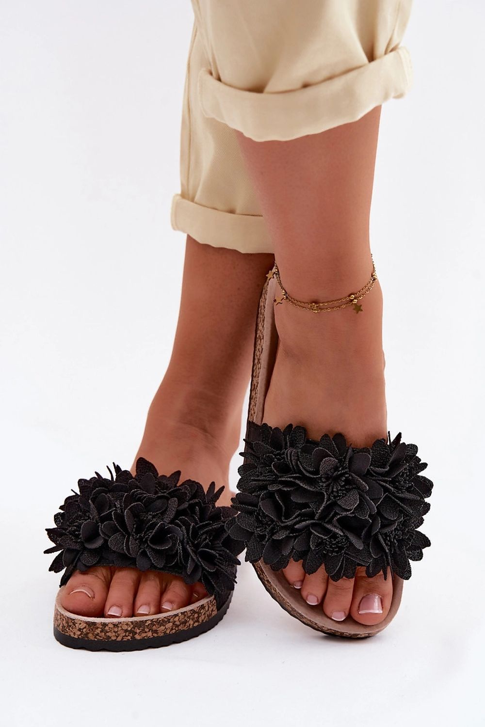  Şlapi model 227425 Step in style 