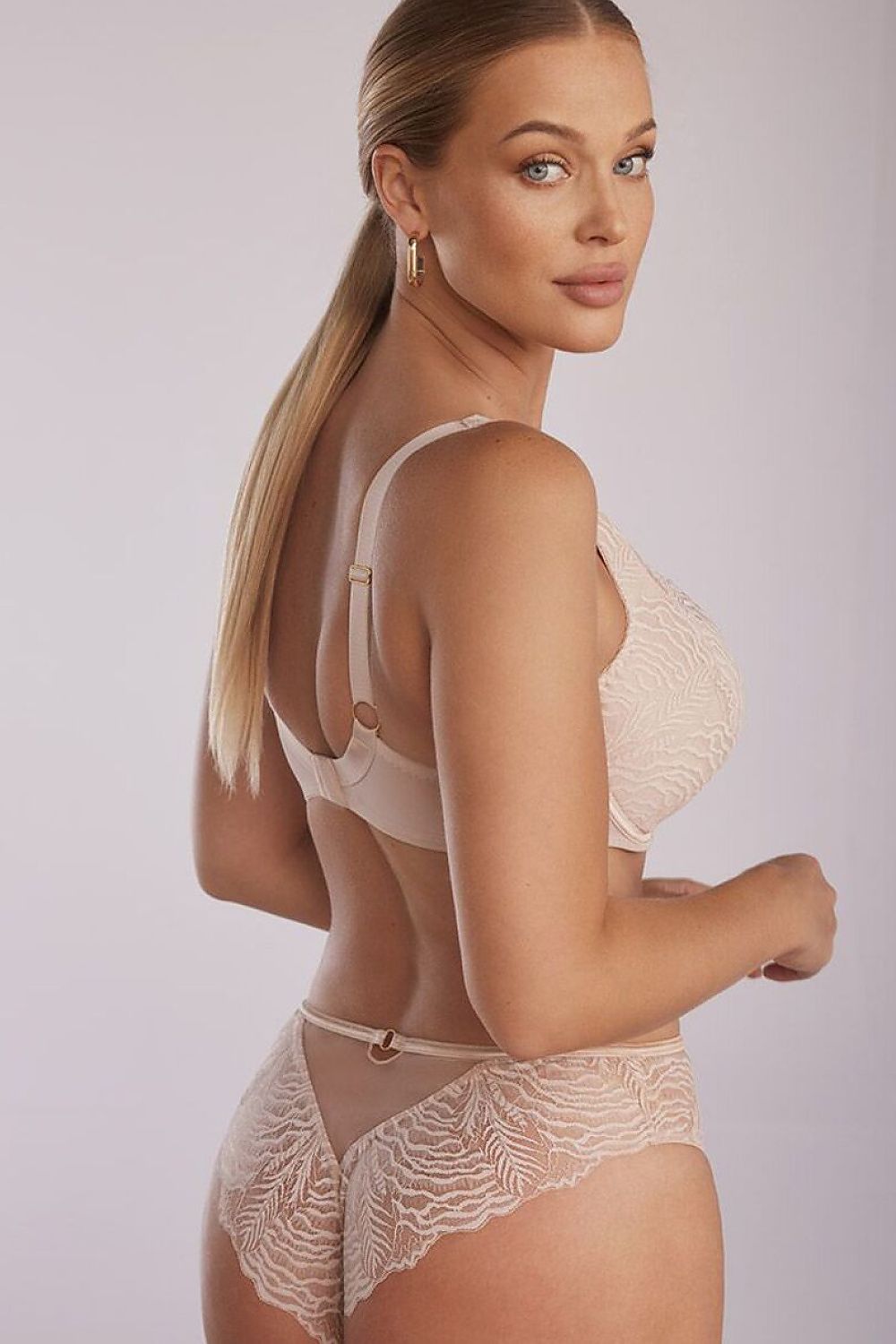  Sutien întărit model 227509 Kinga 
