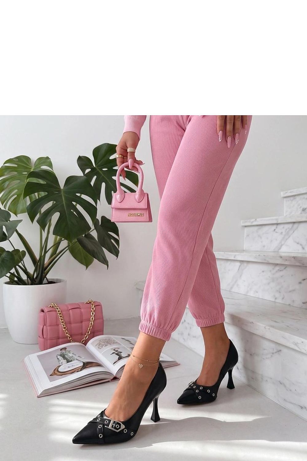 Pantofi cu toc subţire (stiletto) model 227724 Solea 