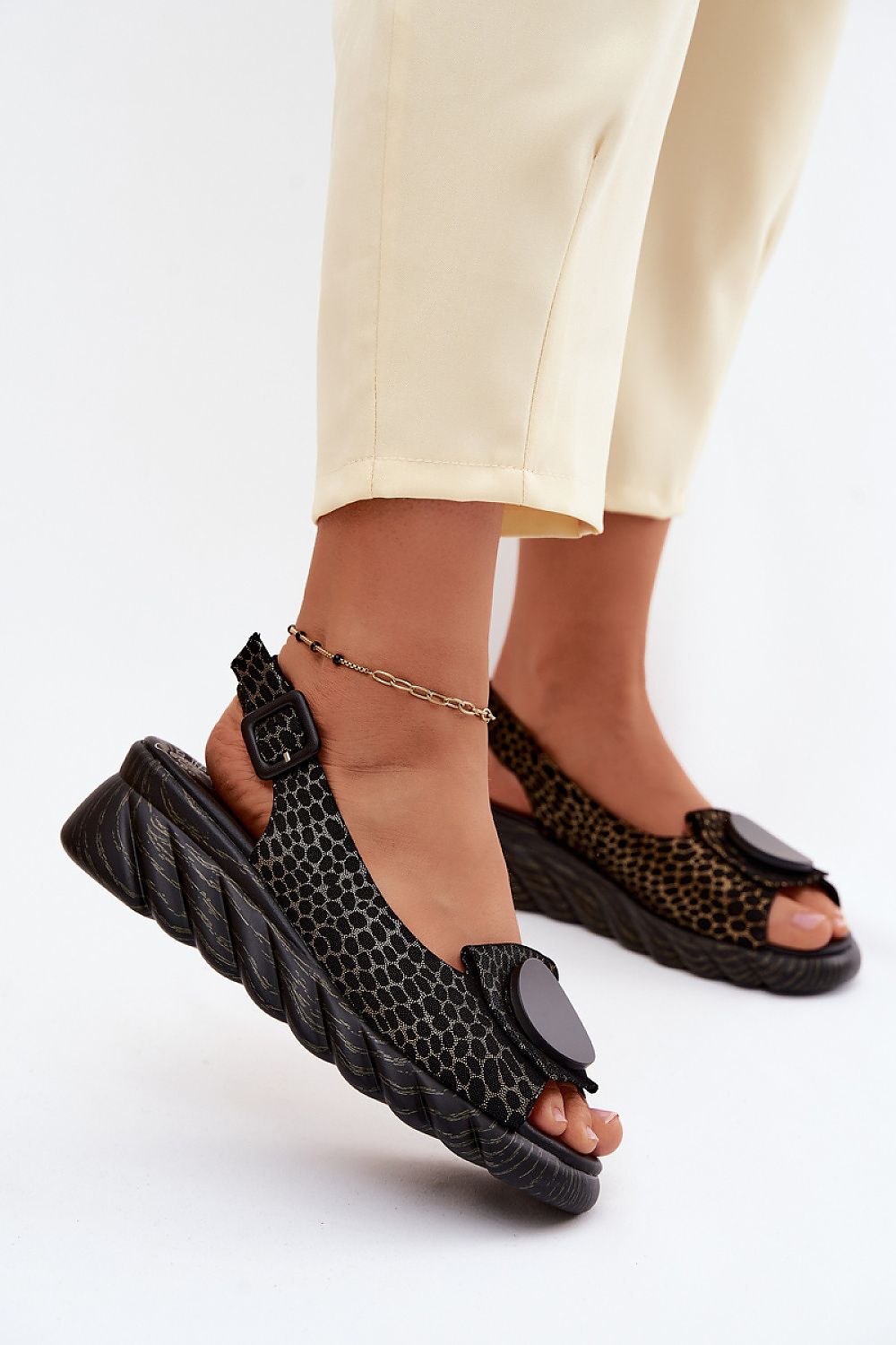  Sandale cu talpă tip pană model 227904 Step in style 