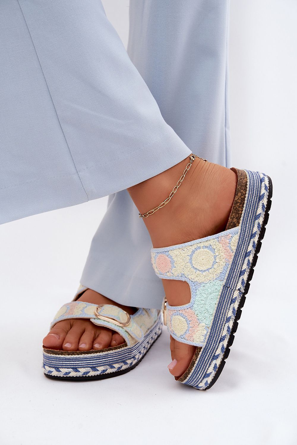  Papuci cu platformă model 227933 Step in style 