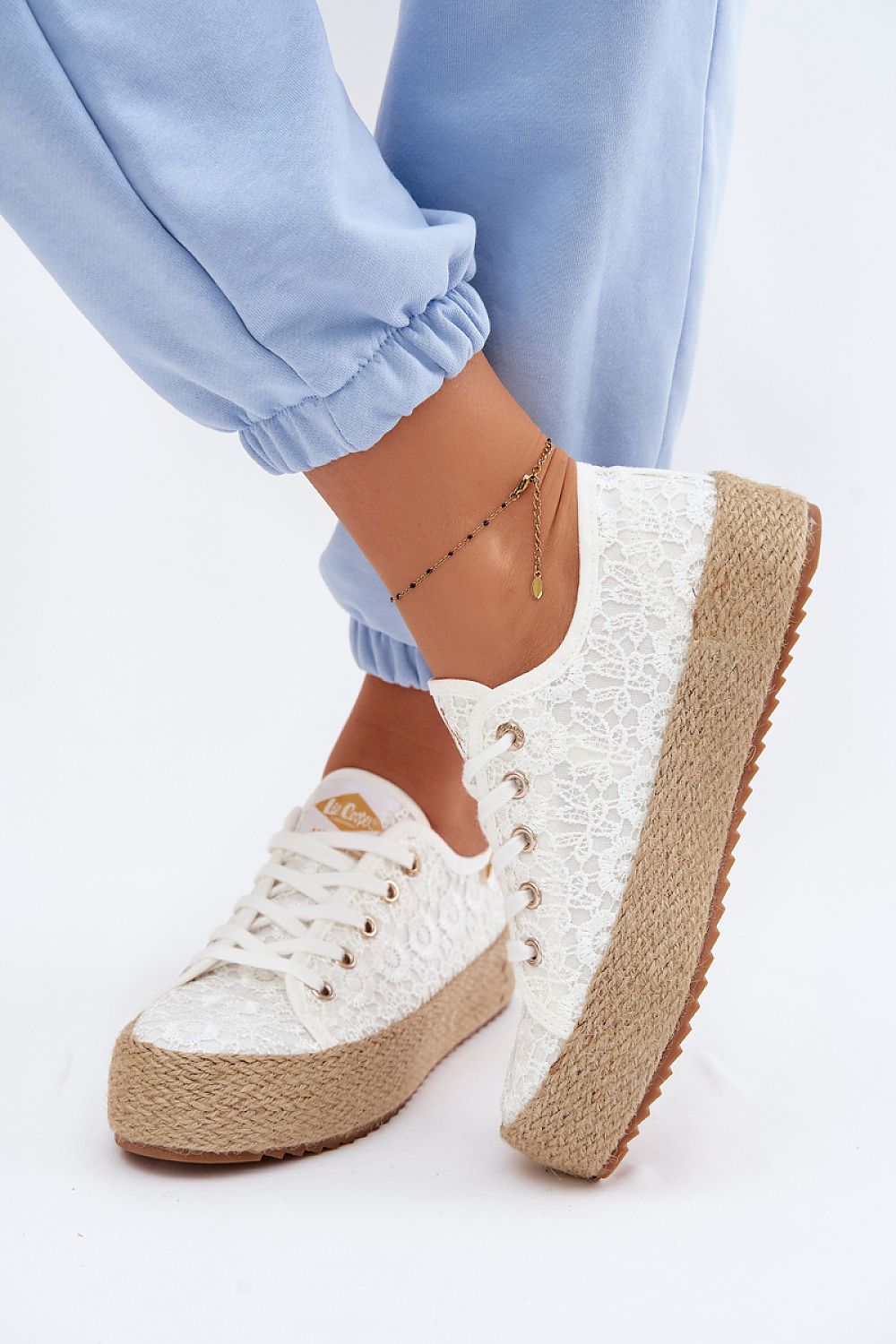  Tenişi model 228096 Step in style 