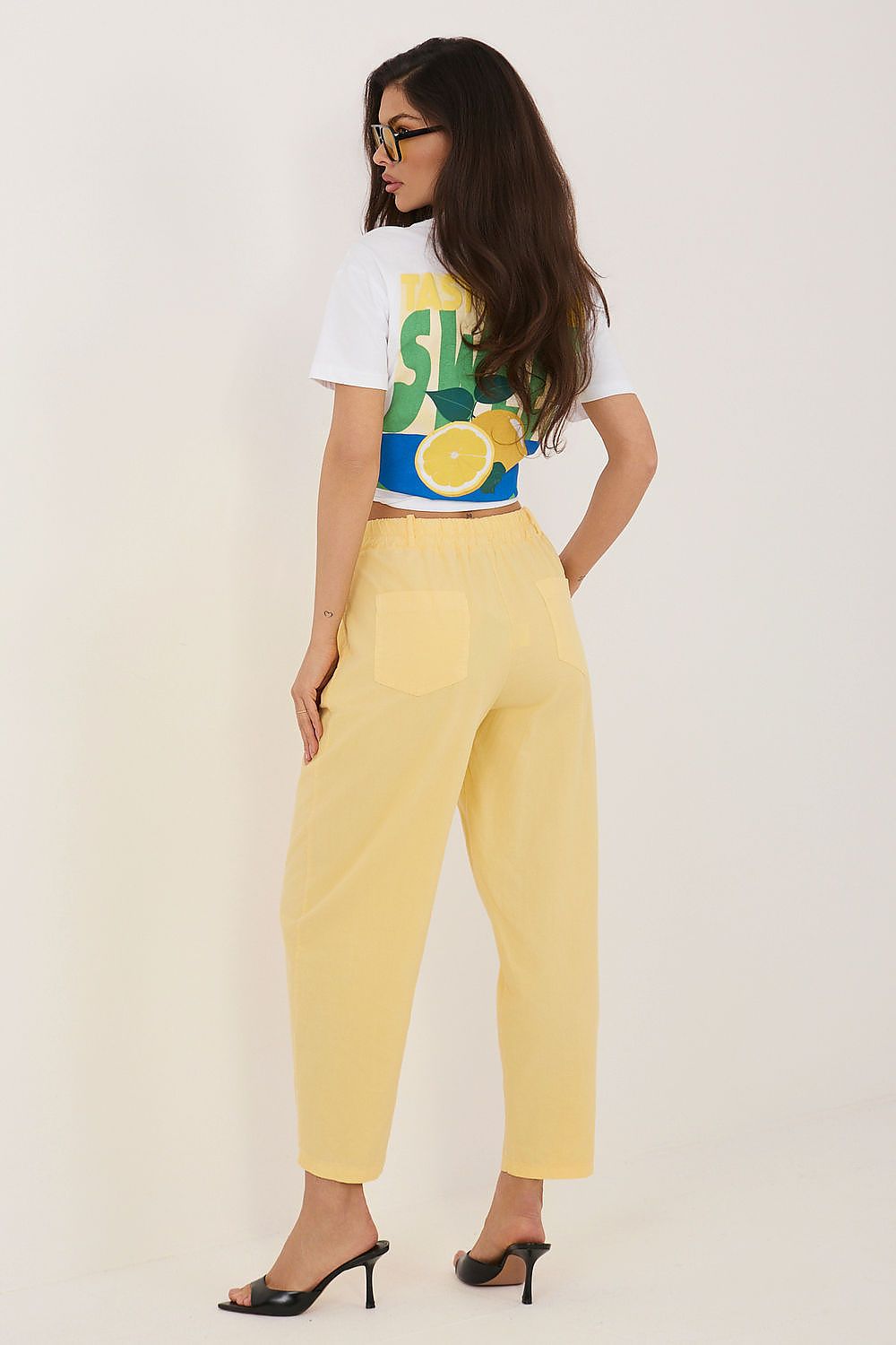  Pantaloni din catifea model 228361 Rue Paris 