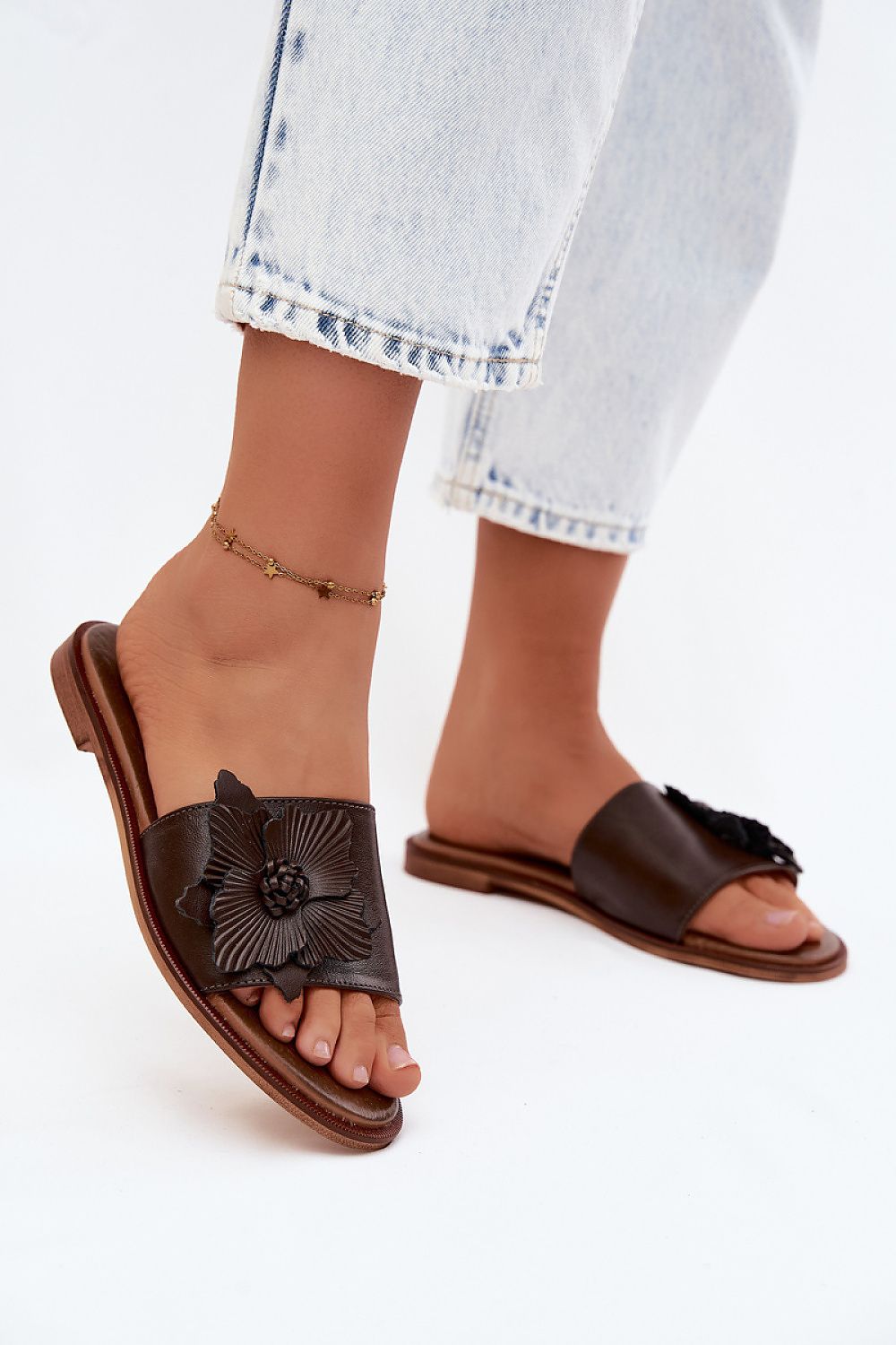  Şlapi model 228363 Step in style 