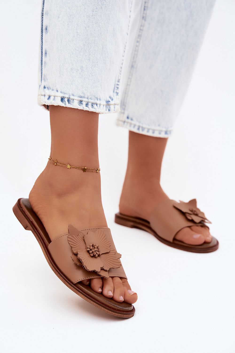  Şlapi model 228364 Step in style 