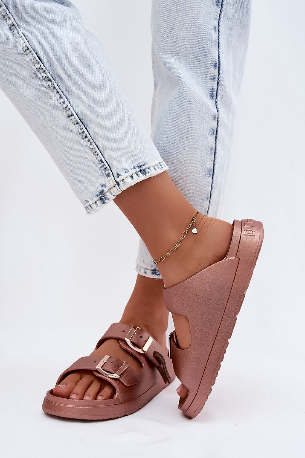  Papuci cu platformă model 228373 Step in style 