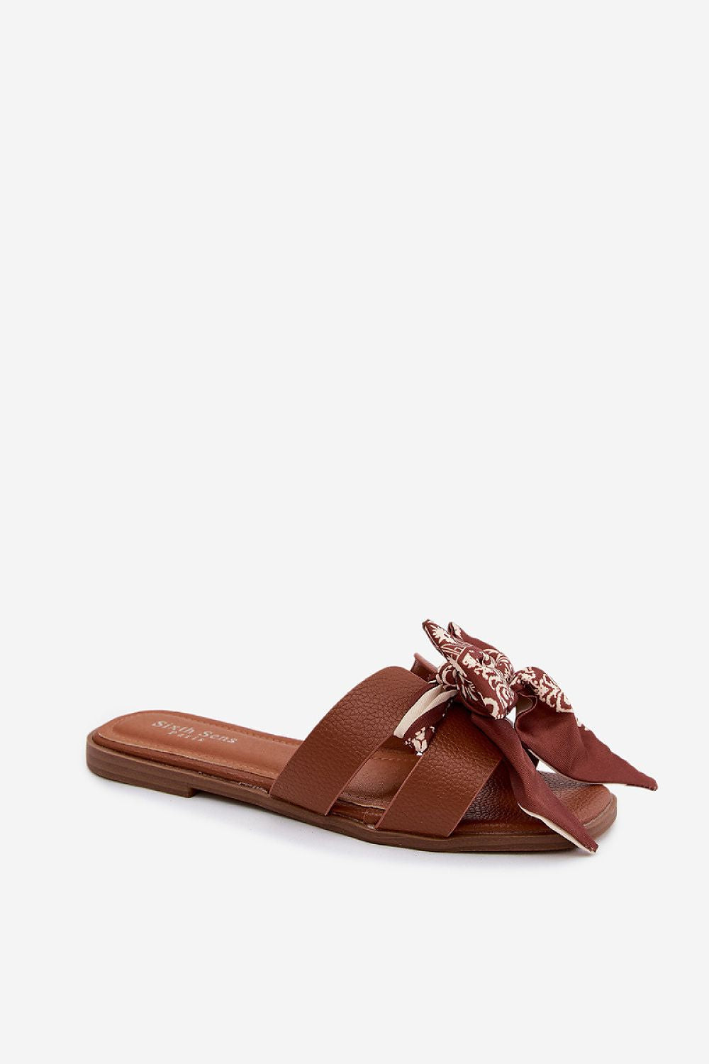  Şlapi model 228790 Step in style 