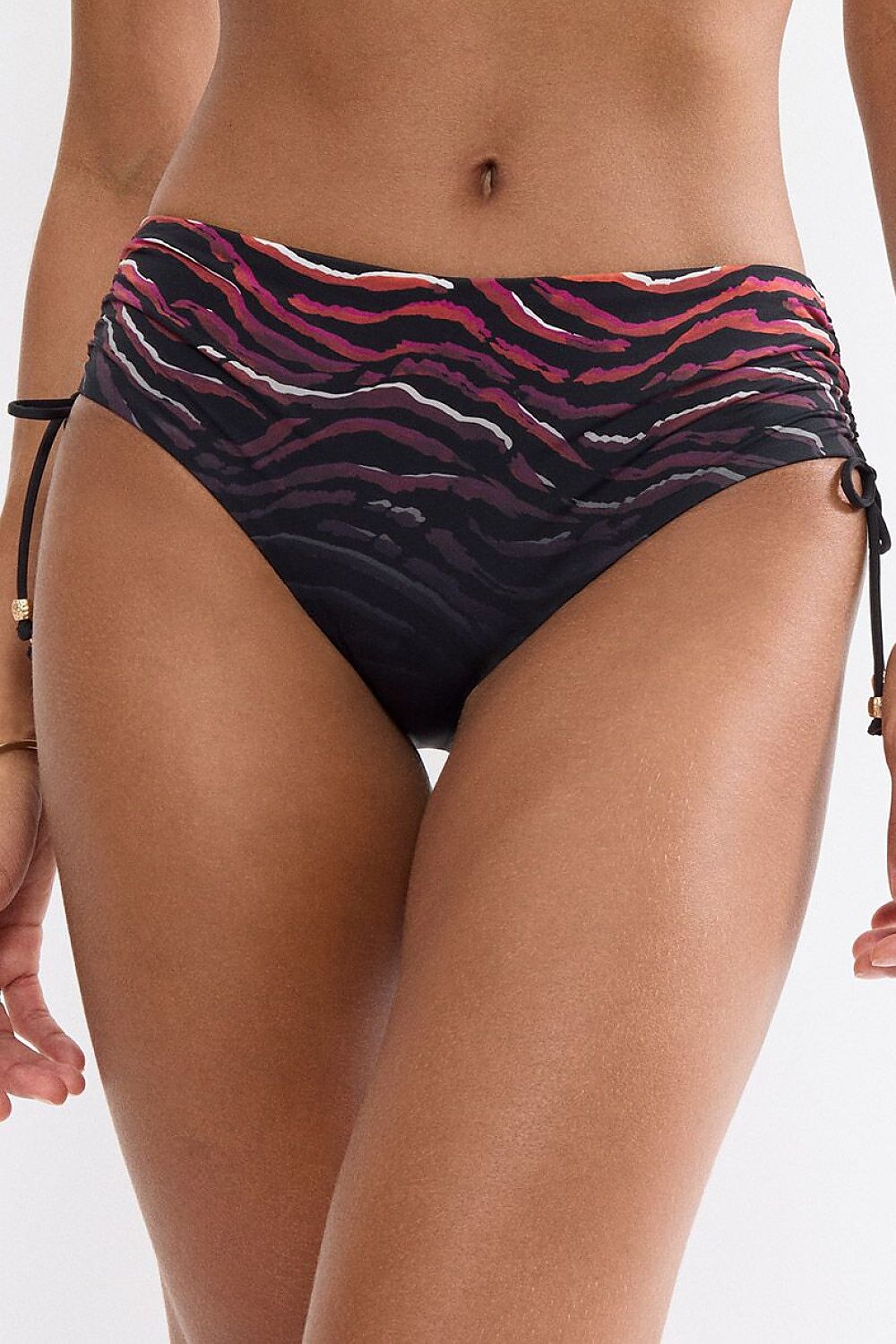  Costum de baie tanga model 229151 Triumph 