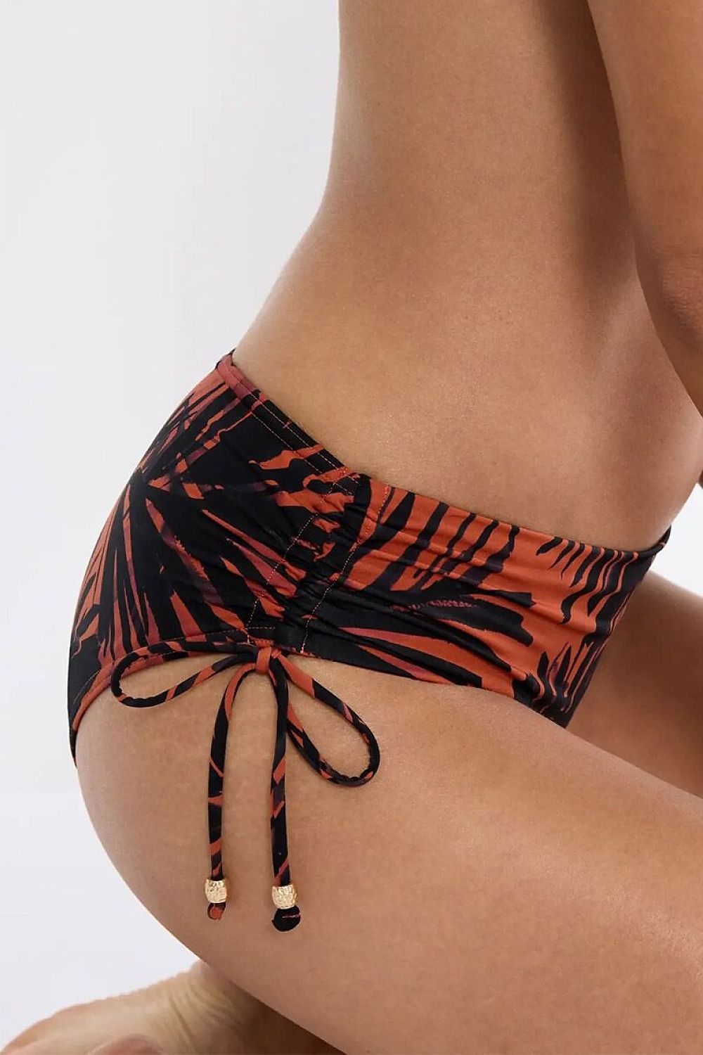 Costum de baie tanga model 229152 Triumph 