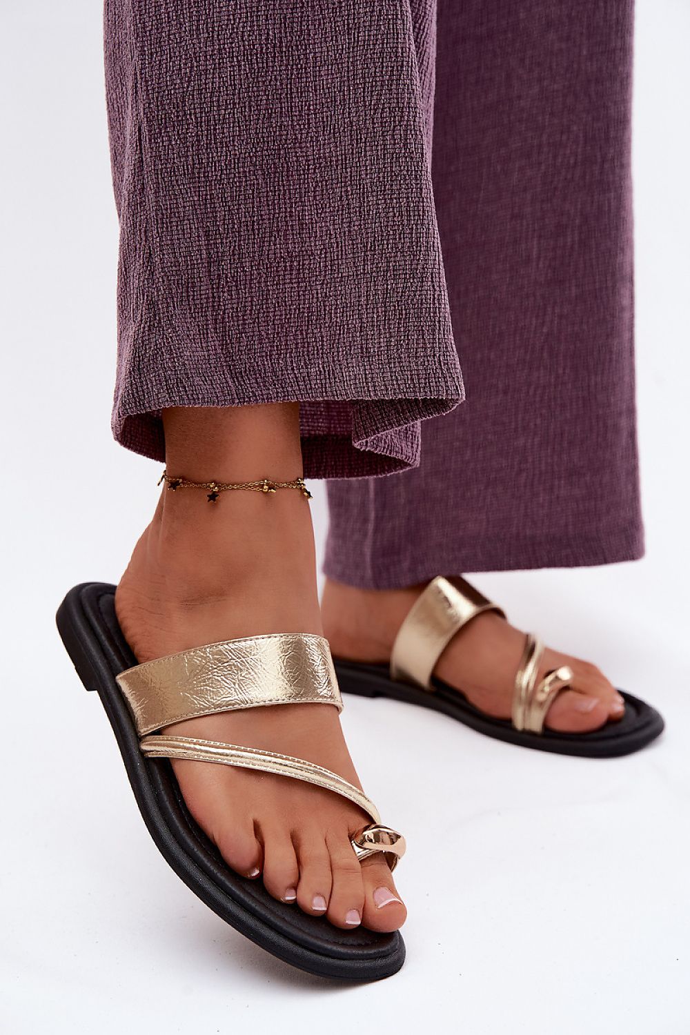  Şlapi model 229287 Step in style 
