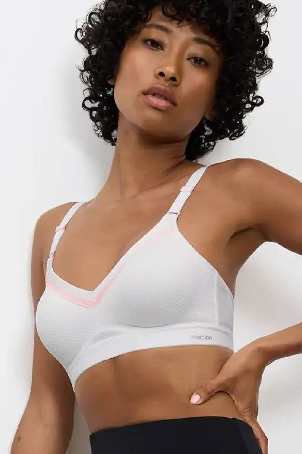  Sutien sportiv model 229342 Triumph 
