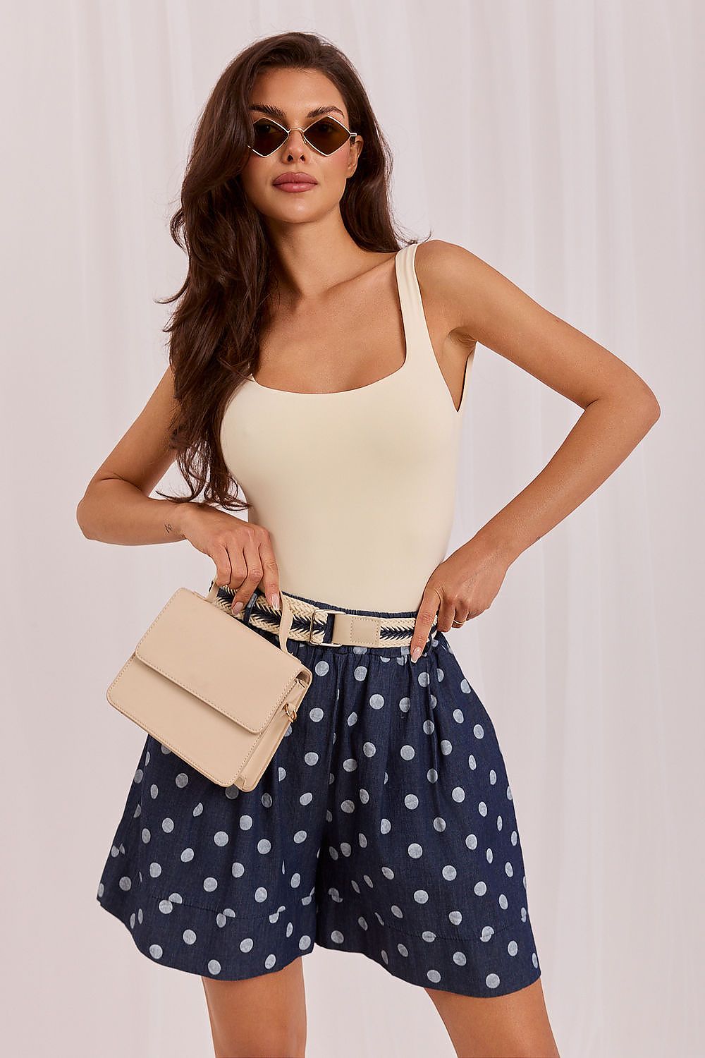  Pantaloni scurţi model 229637 Factory Price 