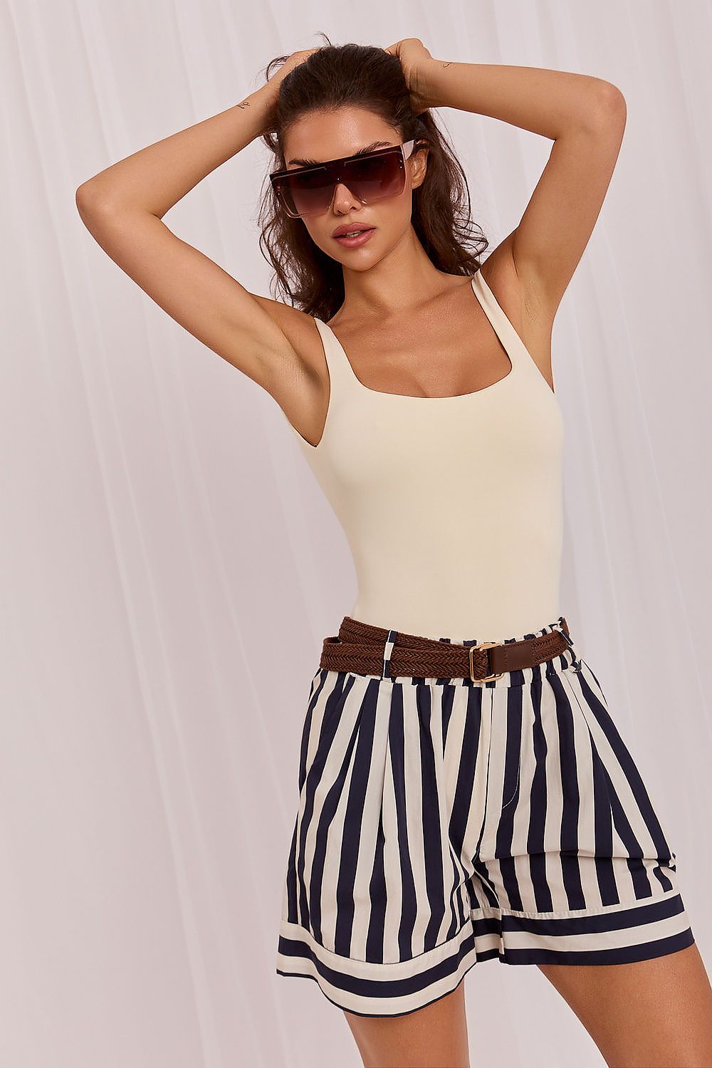  Pantaloni scurţi model 229666 Italy Moda 