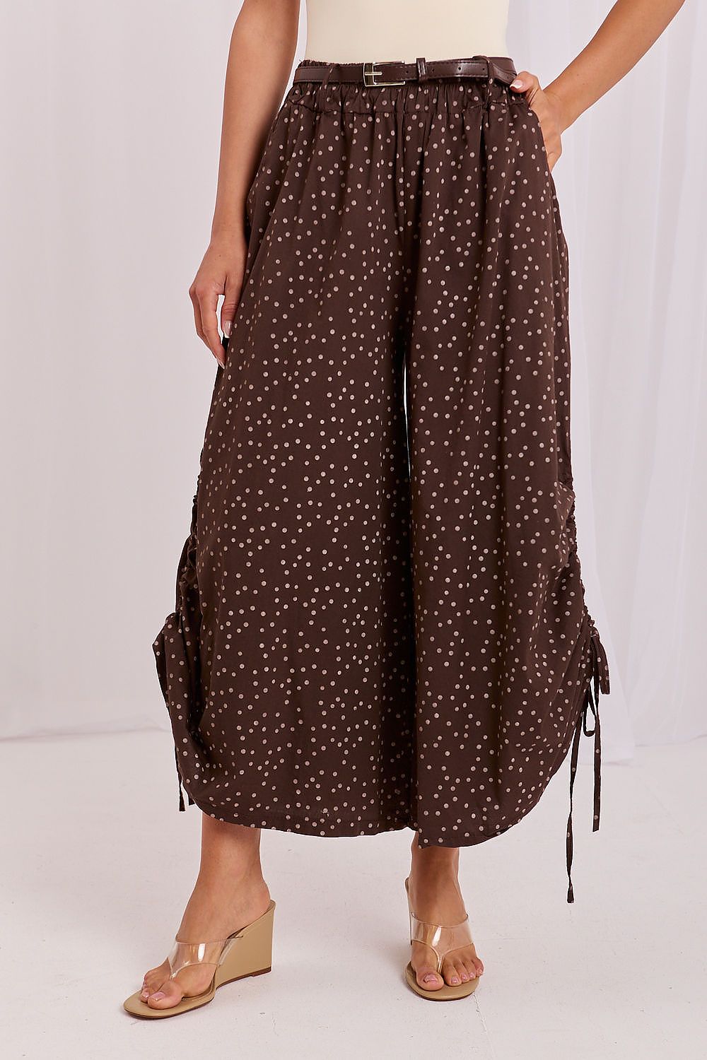  Pantaloni de damă model 229691 Italy Moda 