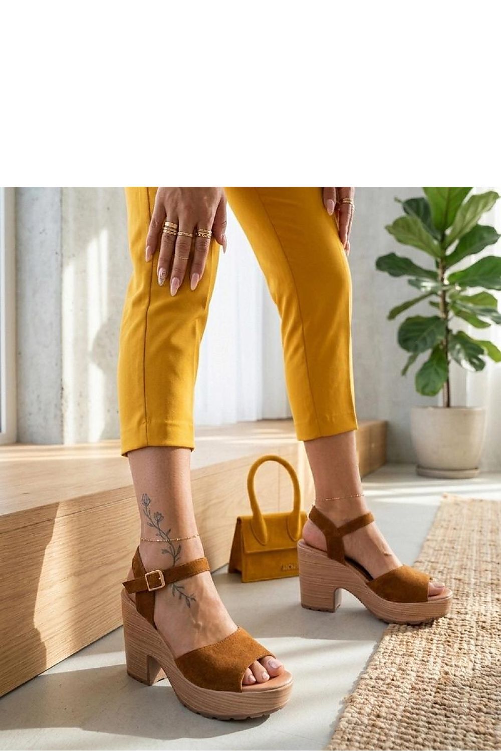  Sandale cu toc model 229781 Solea 