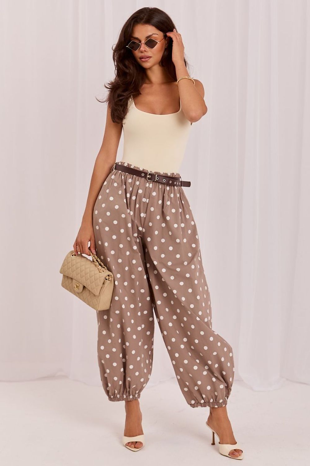  Pantaloni de damă model 229817 Italy Moda 