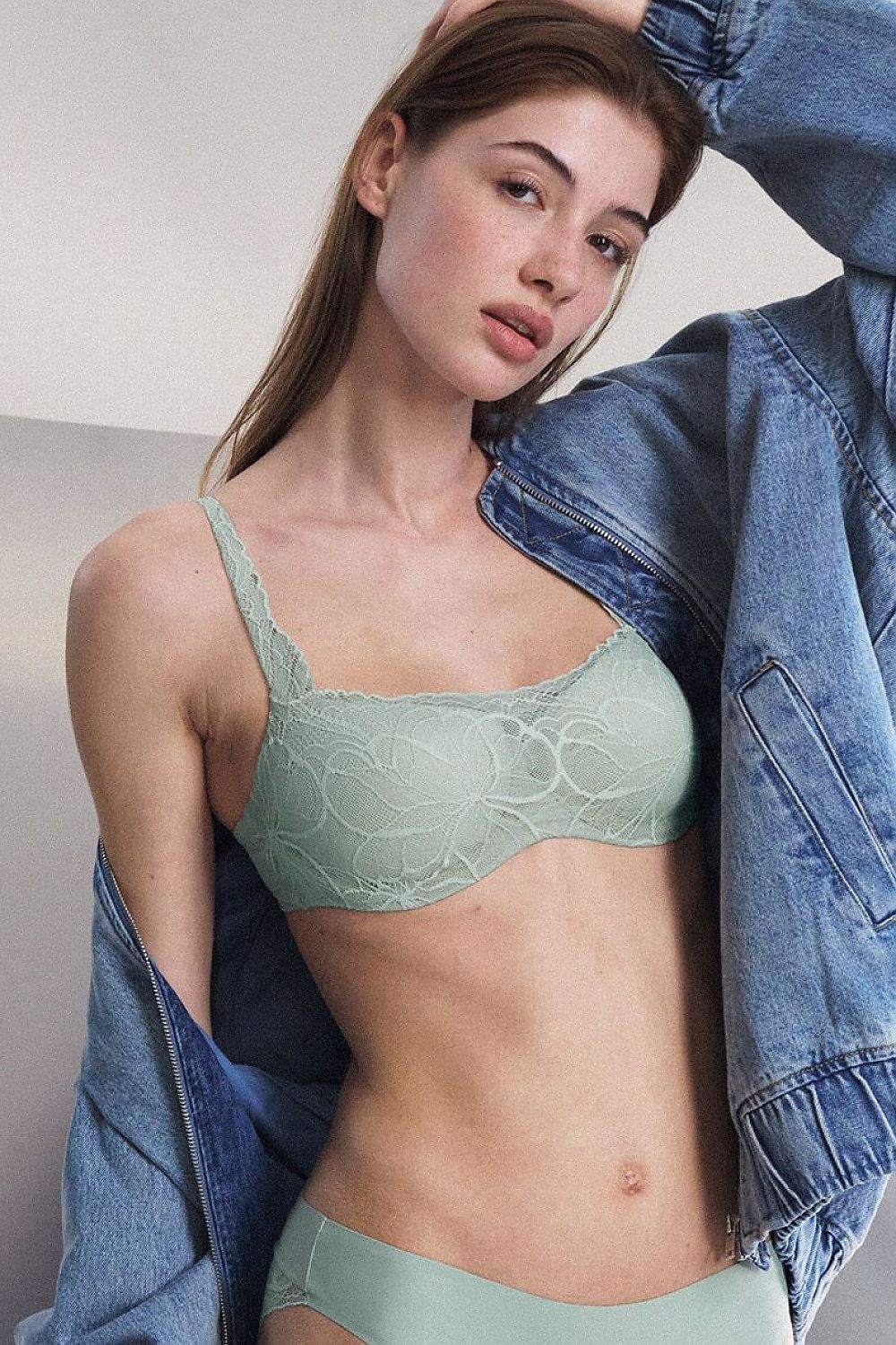  Sutien bardot model 229884 Triumph 