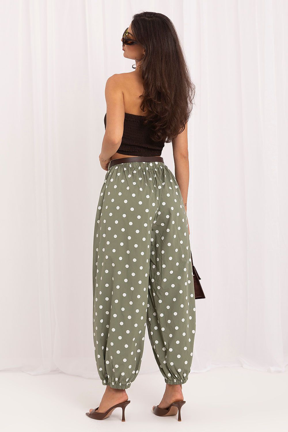  Pantaloni de damă model 229937 Italy Moda 