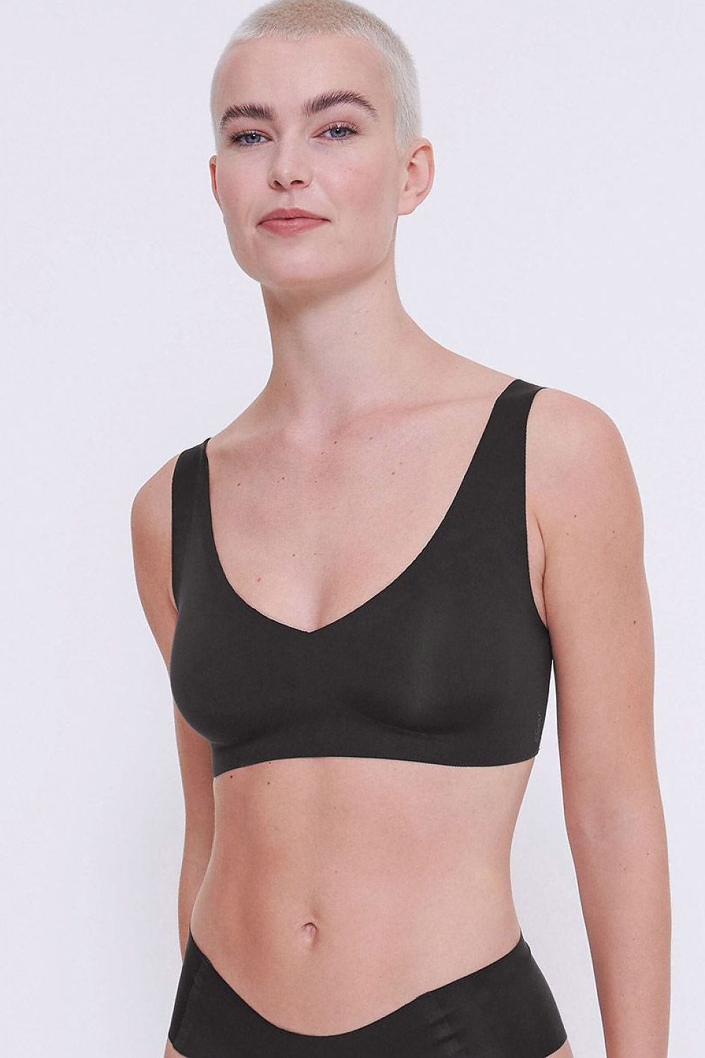  Sutien sportiv model 229972 Sloggi 