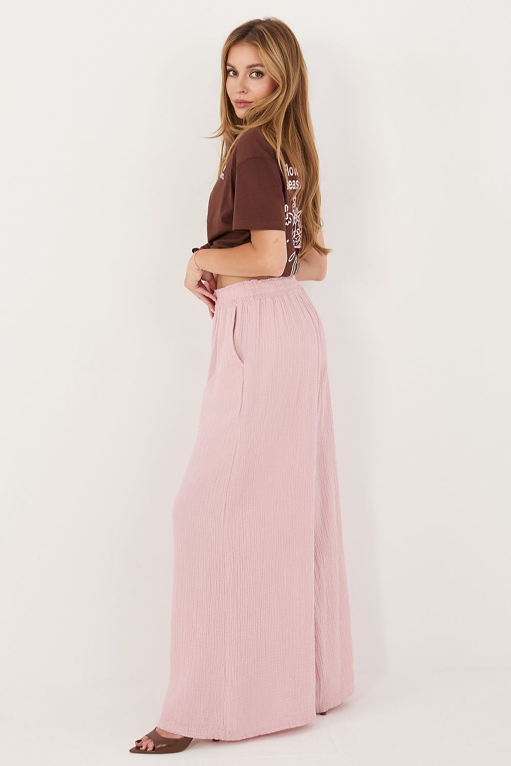  Pantaloni de damă model 230171 Italy Moda 