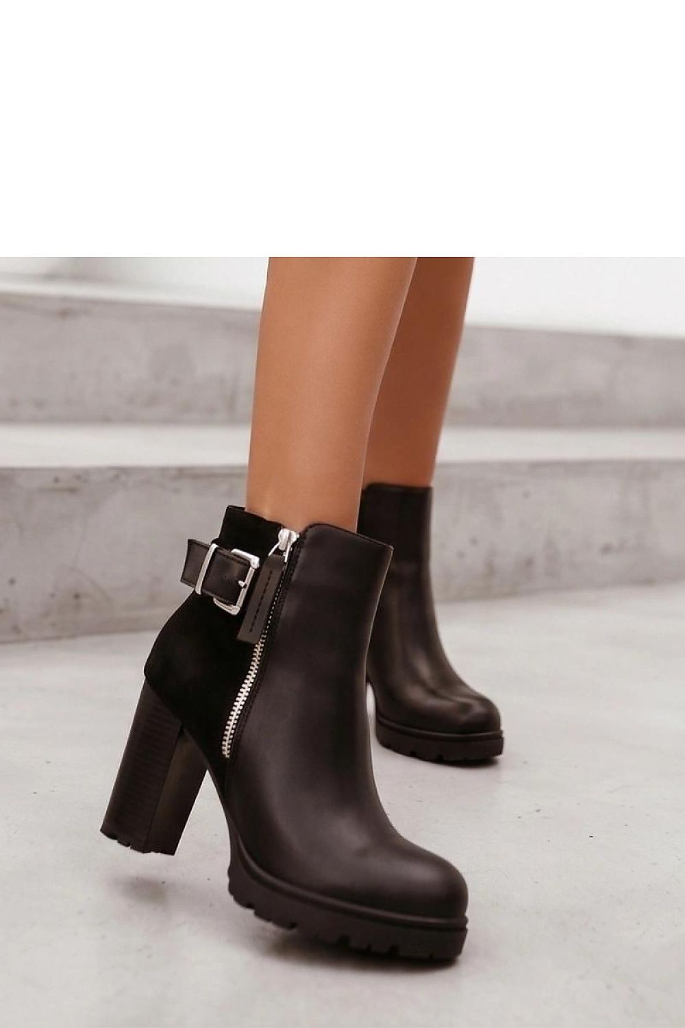  Botine cu toc model 231292 Solea 