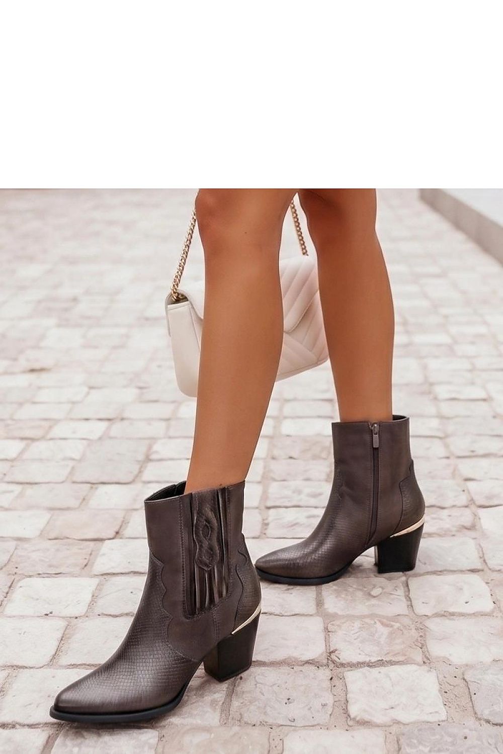  Botine cu toc model 231294 Solea 