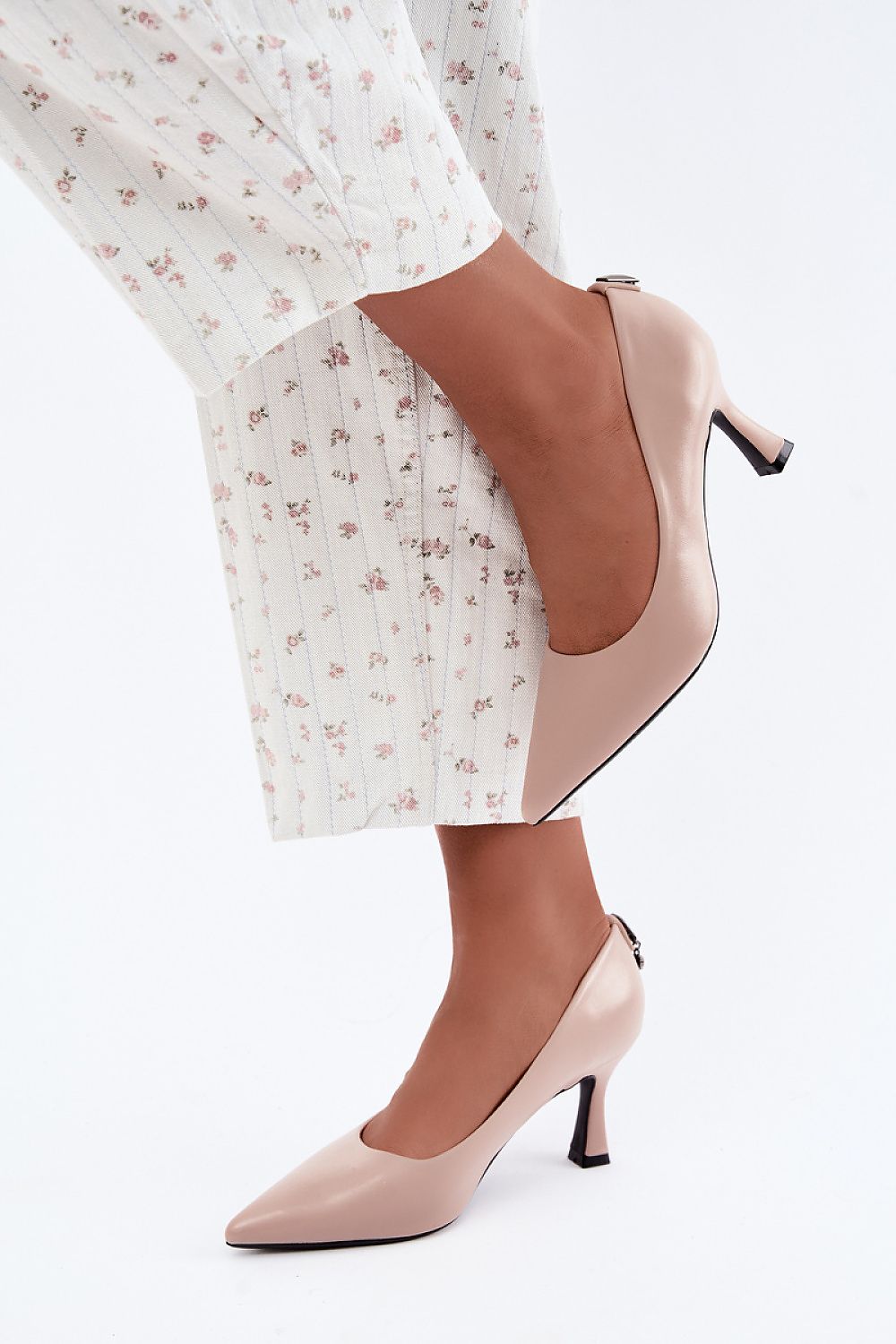  Pantofi cu toc simplu model 231639 Step in style 