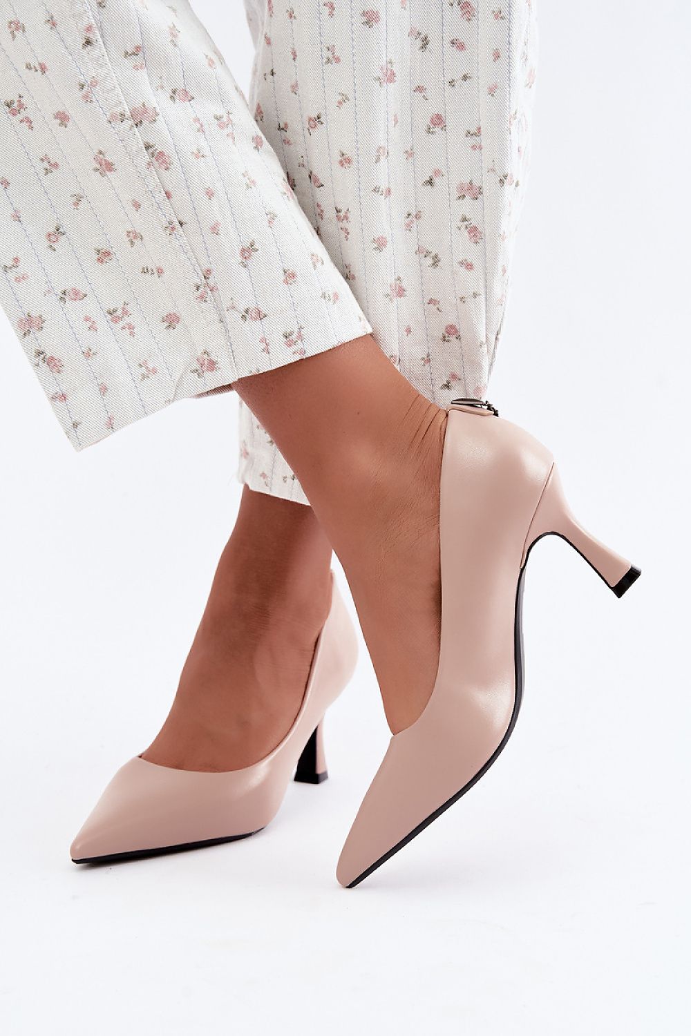  Pantofi cu toc simplu model 231639 Step in style 