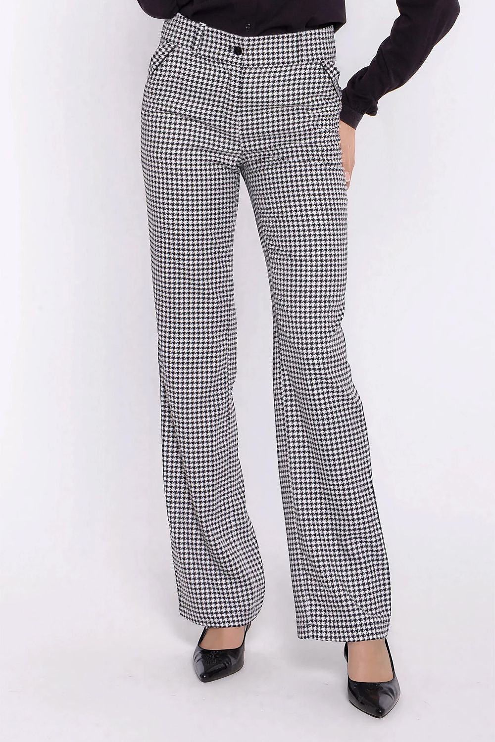  Pantaloni de damă model 231674 Nife 