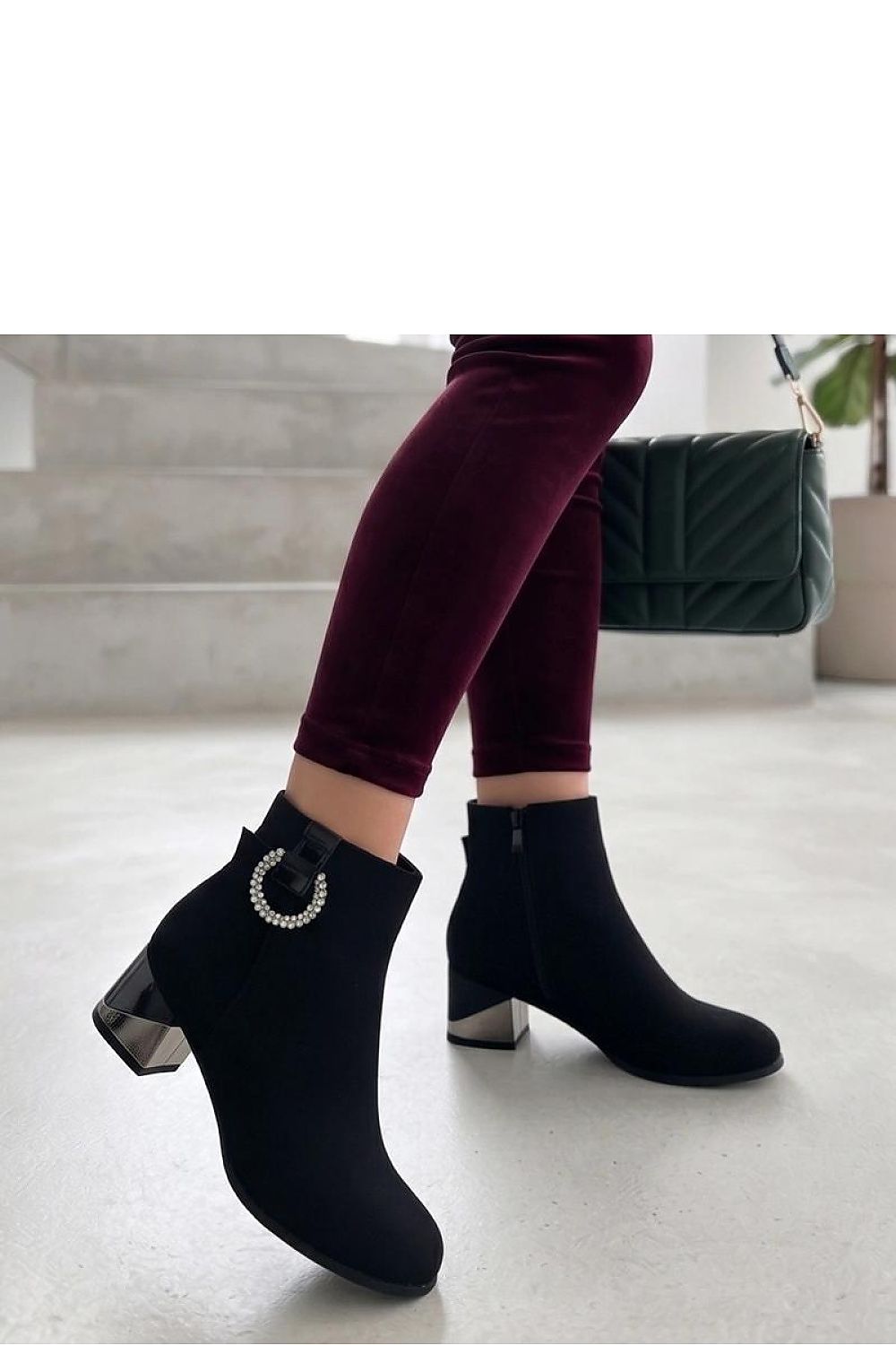  Botine cu toc model 231678 Solea 