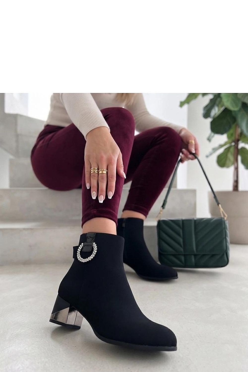  Botine cu toc model 231678 Solea 