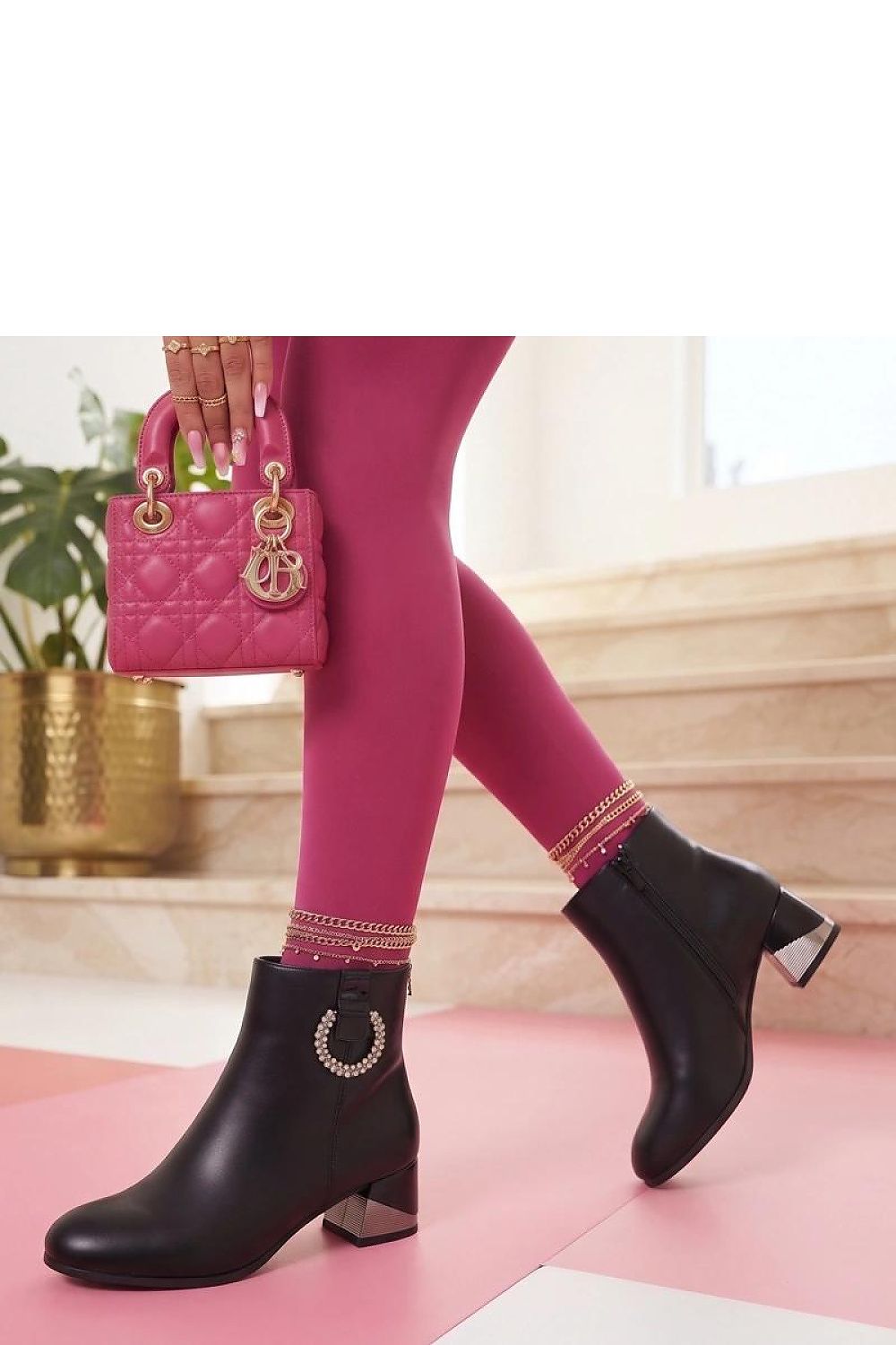  Botine cu toc model 231679 Solea 