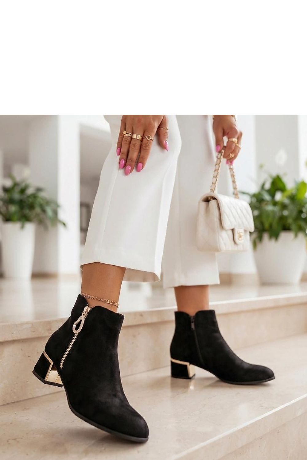  Botine cu toc model 231684 Solea 