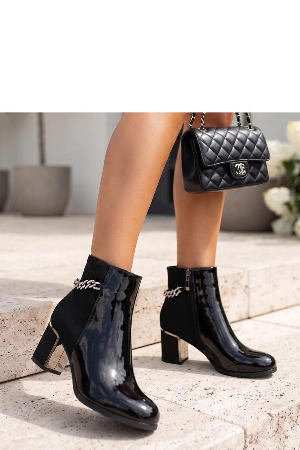  Botine cu toc model 231687 Solea 