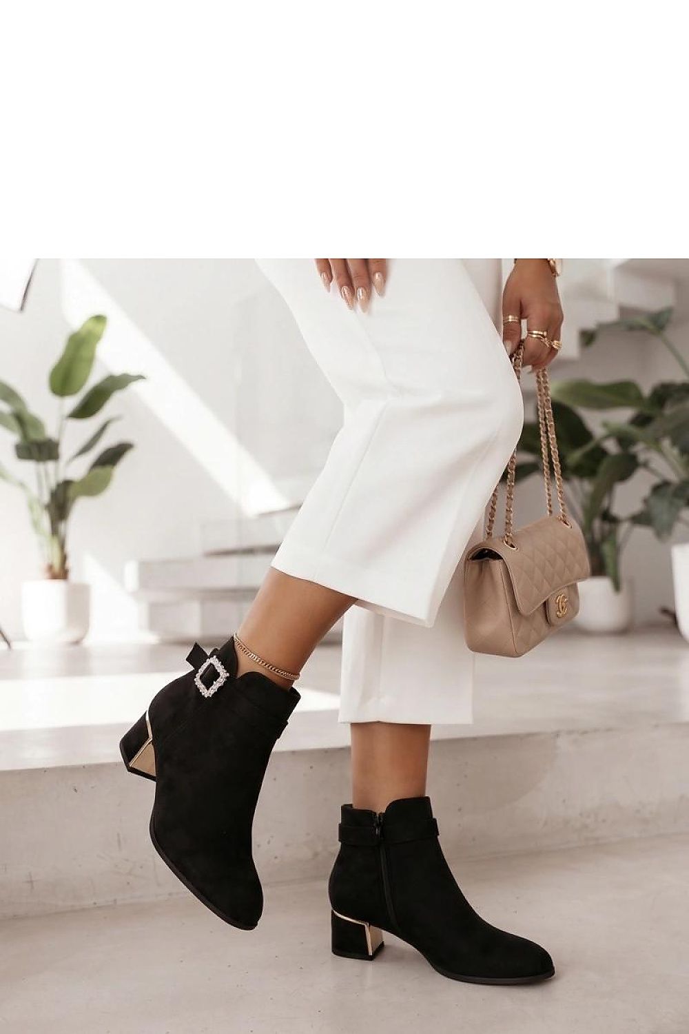  Botine cu toc model 231702 Solea 