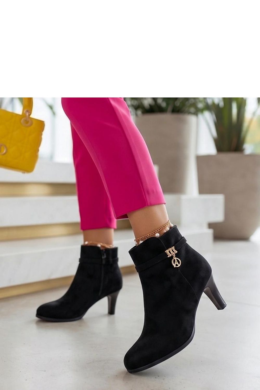  Botine cu toc model 231704 Solea 