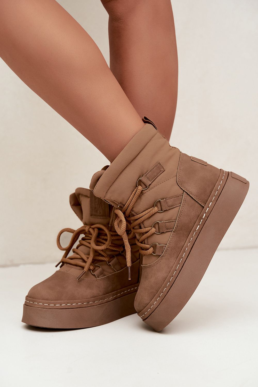  Moon boots model 231764 Step in style 