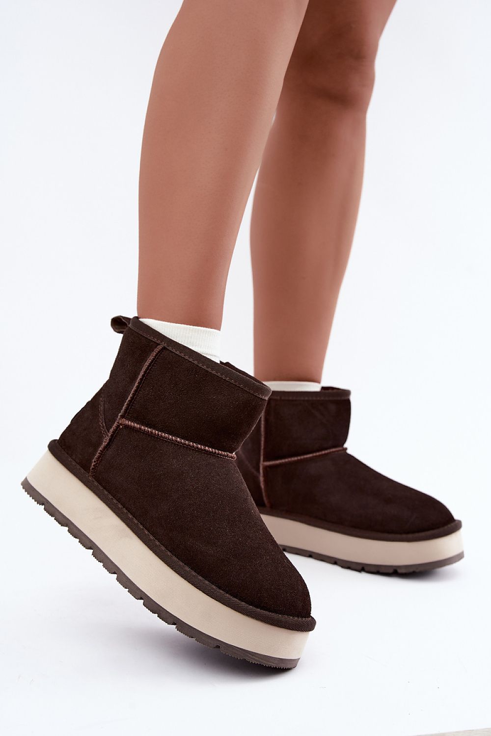  Moon boots model 231770 Step in style 