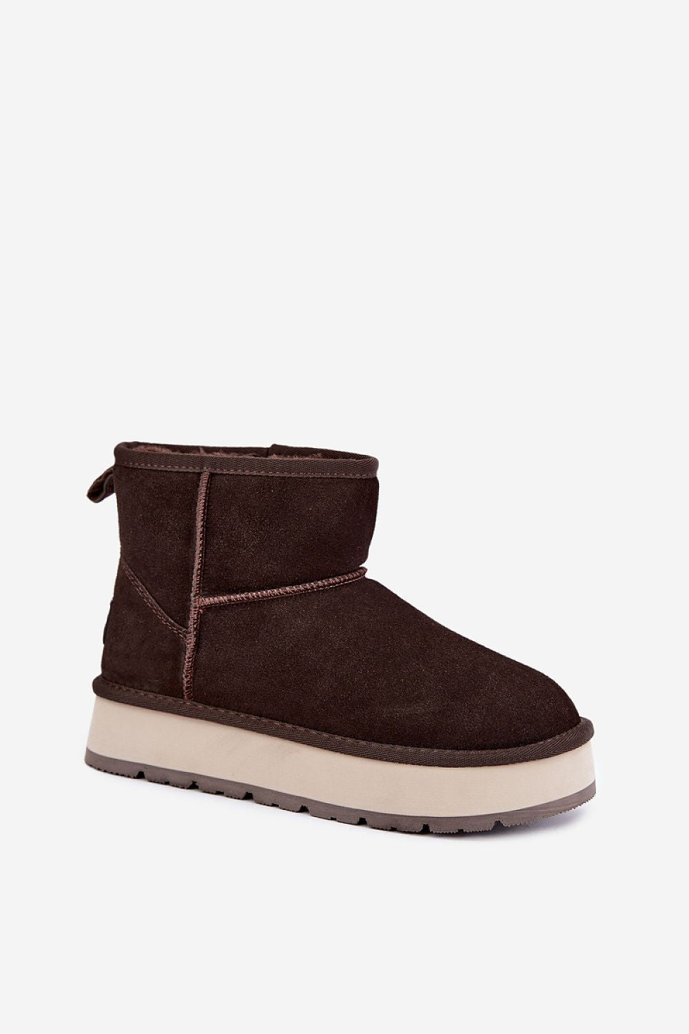 Moon boots model 231770 Step in style 