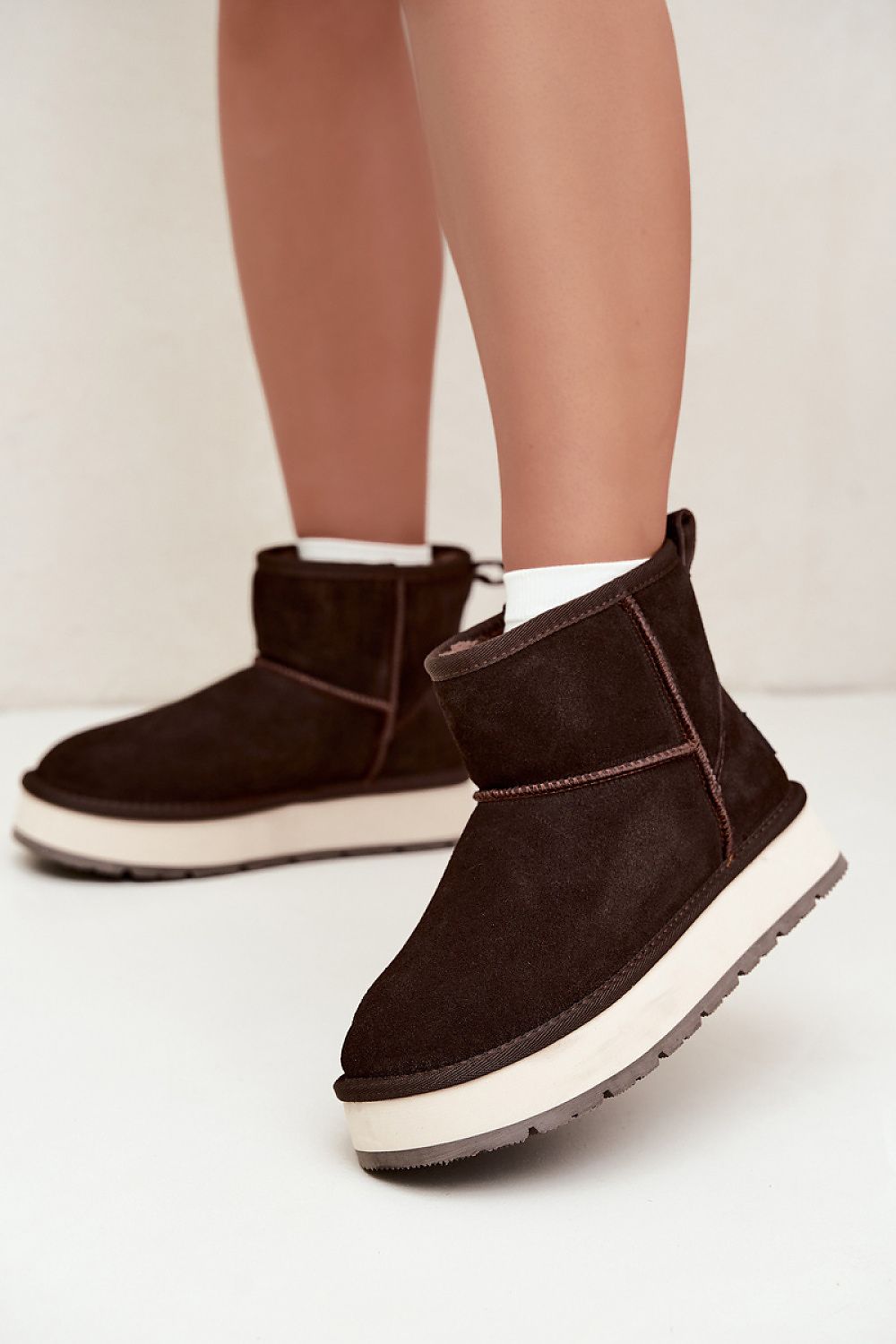  Moon boots model 231770 Step in style 