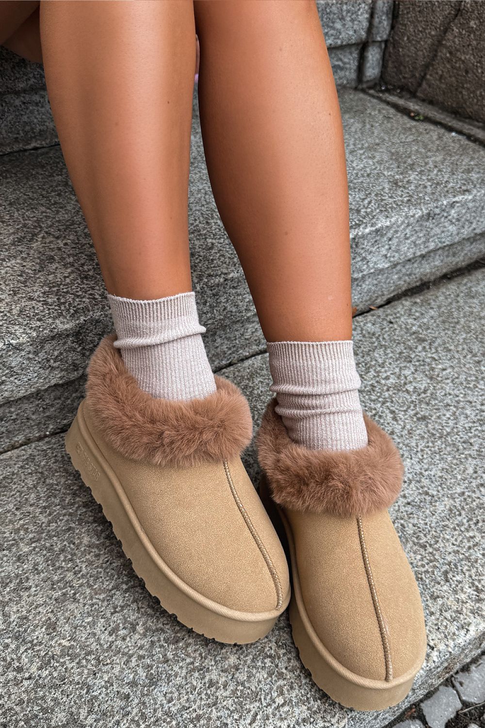  Moon boots model 231783 Step in style 