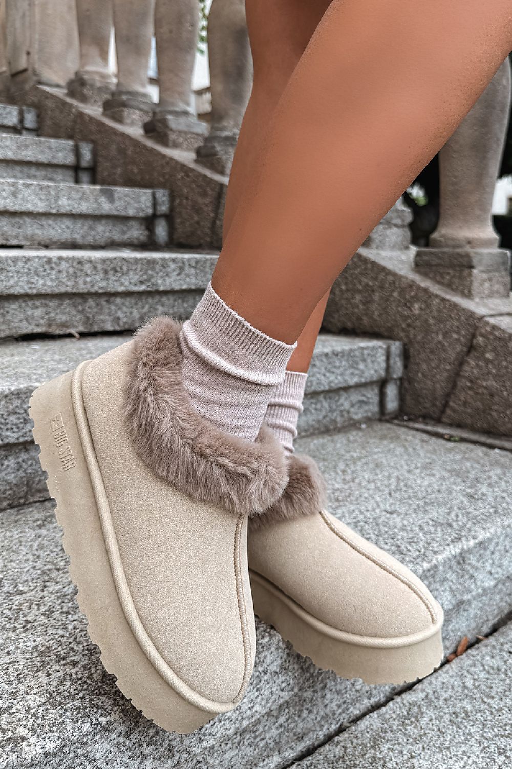  Moon boots model 231784 Step in style 